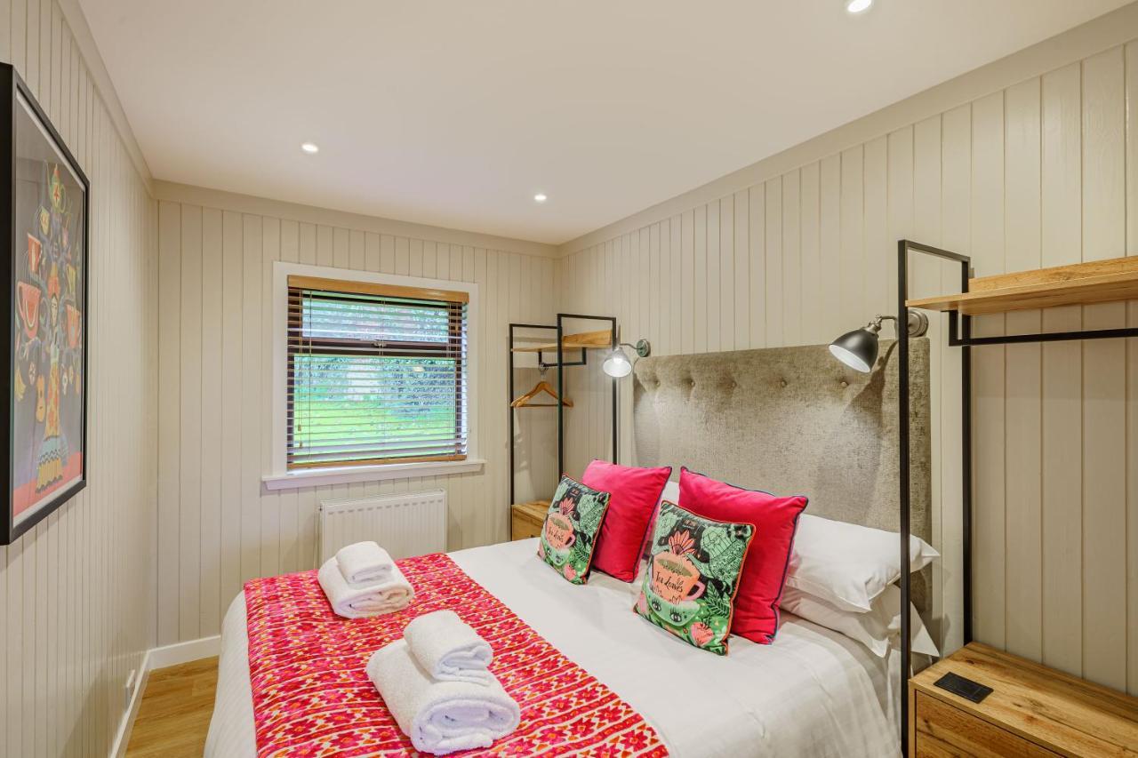 Chalet Conifer 25 With Hot Tub Newton Stewart